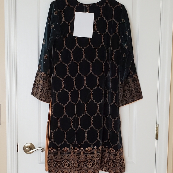 Formal Velvet kameez dupatta FINAL PRICE - Picture 6 of 9